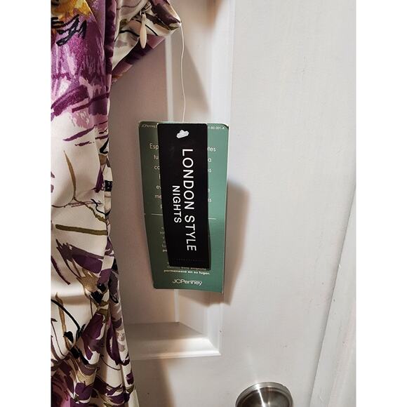 NEW LONDON STYLE NIGHTS Cap Sleeve V Neck Satin Purple Floral Midi Dress Size 12 - Picture 3 of 10